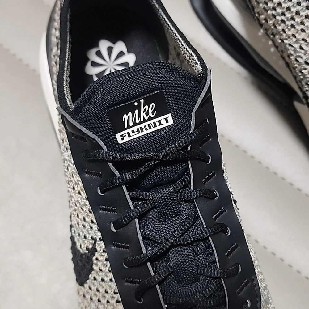 NIKE AIR MAX FLYKNIT Racer W 10 M 8.5 Sesame Black Ocean Cube Pink Oxford - Picture 16 of 17